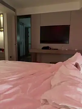 ainiyiwannianlidong online show from 04-25-26, 05:21