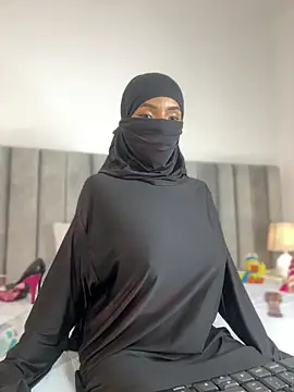 aminaa  online show from 03-16-26, 06:32