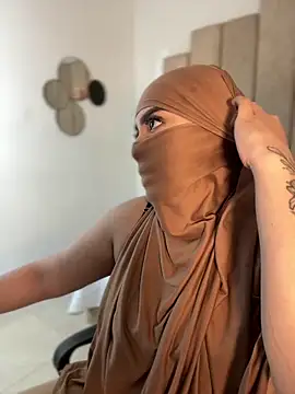 Snapshot of rashaaa_ chatting on 02-25-26, 01:28 rashaaa online show from 02-25-26, 01:28