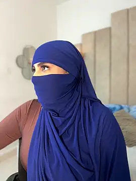 Snapshot of rashaaa_ chatting on 03-01-26, 02:11 rashaaa online show from 03-01-26, 02:11