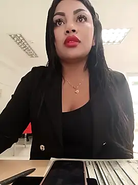 Snapshot of ValeriaVilla2 chatting on 02-24-26, 02:07 ValeriaVilla2 online show from 02-24-26, 02:07