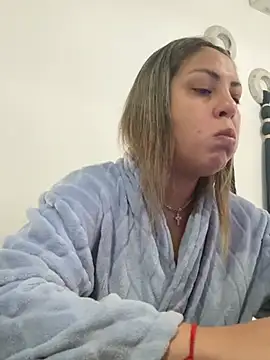 leona-david online show from 06-12-26, 02:15