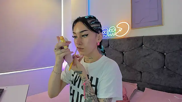 Megan Morphy online show from 03-28-26, 01:23