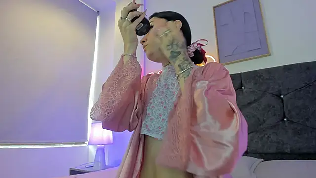 Megan Morphy online show from 03-19-26, 01:33