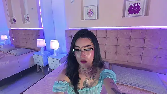 Snapshot of Megan_Morphy chatting on 02-16-26, 04:16 Megan Morphy online show from 02-16-26, 04:16