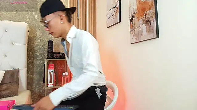 Dark Nico online show from 04-14-26, 03:55