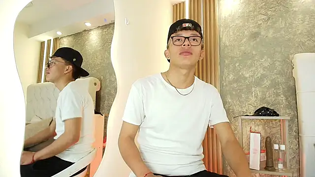 Dark Nico online show from 03-28-26, 03:40