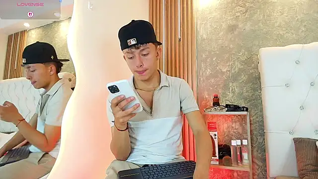 Dark Nico online show from 04-10-26, 03:57