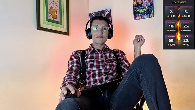 Snapshot of enzoprat chatting on 02-26-26, 03:23 enzoprat online show from 02-26-26, 03:23