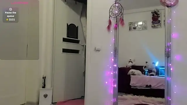 EVELYNA88 online show from 05-12-26, 07:09