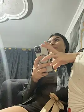 eimmy  skinny online show from 04-19-26, 02:12