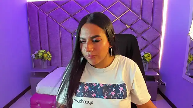 Scarlett Moom online show from 06-12-26, 03:59