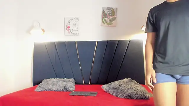 Snapshot of kleiver_cum18 chatting on 03-02-26, 06:37 kleiver cum18 online show from 03-02-26, 06:37