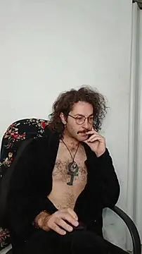 VanderVelvet online show from 03-18-26, 04:08