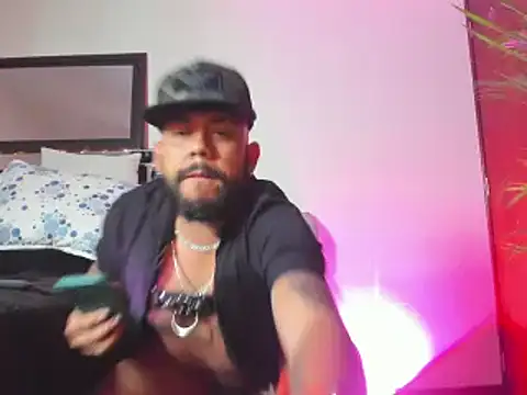 Snapshot of King_bear_25 chatting on 02-27-26, 03:29 King bear 25 online show from 02-27-26, 03:29