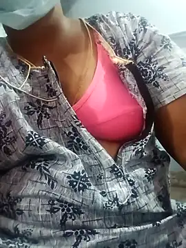 Snapshot of tamilkaviya431 chatting on 02-23-26, 02:35 tamilkaviya431 online show from 02-23-26, 02:35