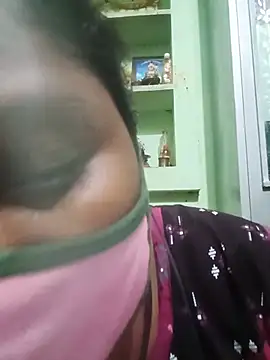 Snapshot of tamilkaviya431 chatting on 07-03-26, 05:52 tamilkaviya431 online show from 07-03-26, 05:52