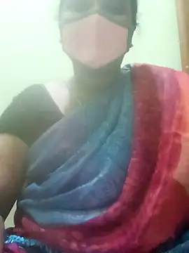 Snapshot of tamilkaviya431 chatting on 07-04-26, 11:53 tamilkaviya431 online show from 07-04-26, 11:53