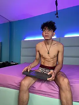 abrilandjulian online show from 02-18-26, 11:39