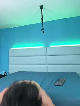 abrilandjulian online show from 02-17-26, 12:02