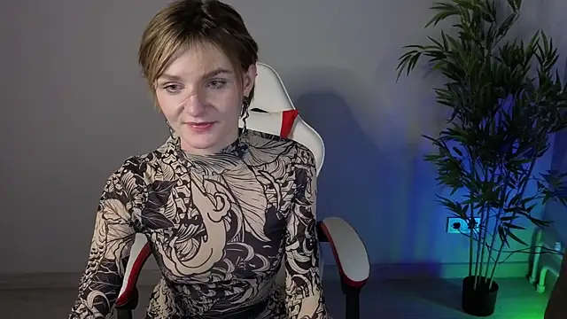 Snapshot of BjorkLight chatting on 02-20-26, 06:19 BjorkLight online show from 02-20-26, 06:19