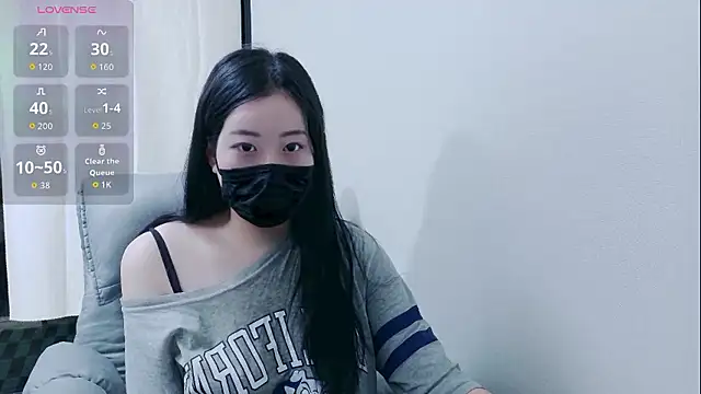 Snapshot of chatting on 02-20-26, 01:02 online show from 02-20-26, 01:02