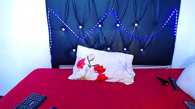 MaturePrettyLady01 online show from 03-23-26, 05:57