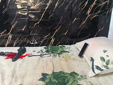 Snapshot of MaturePrettyLady01 chatting on 02-14-26, 09:59 MaturePrettyLady01 online show from 02-14-26, 09:59