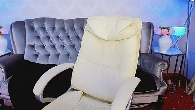 Ingrit tass online show from 04-18-26, 07:58