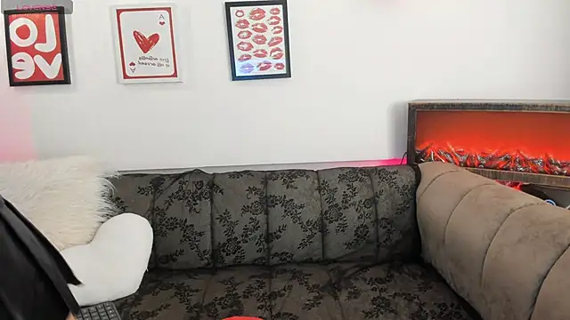 sweet-moon online show from 03-21-26, 09:19