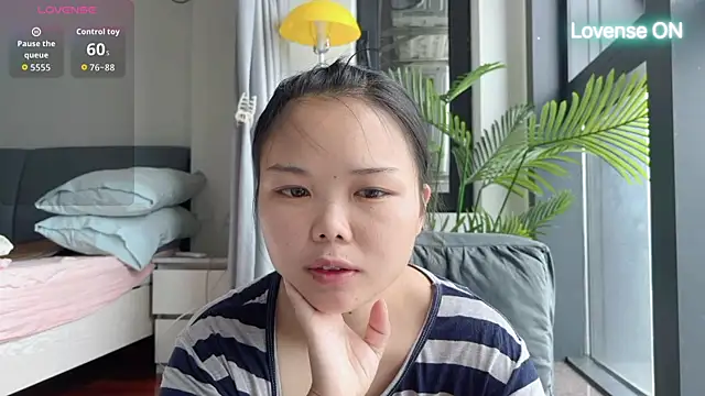 xiaosu22 online show from 06-06-26, 01:11