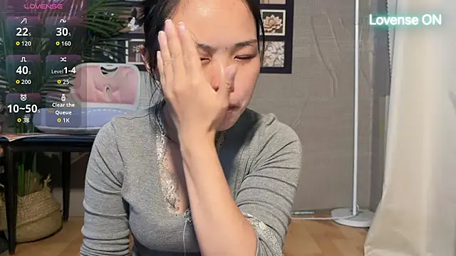 xiaosu22 online show from 05-05-26, 04:26