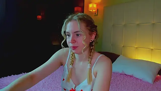 Linda  Bloom online show from 04-10-26, 01:12