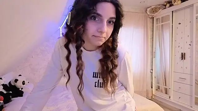 Blissmissataeses online show from 03-19-26, 12:05