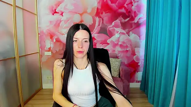 Snapshot of NoirDiva chatting on 05-05-26, 05:54 NoirDiva online show from 05-05-26, 05:54
