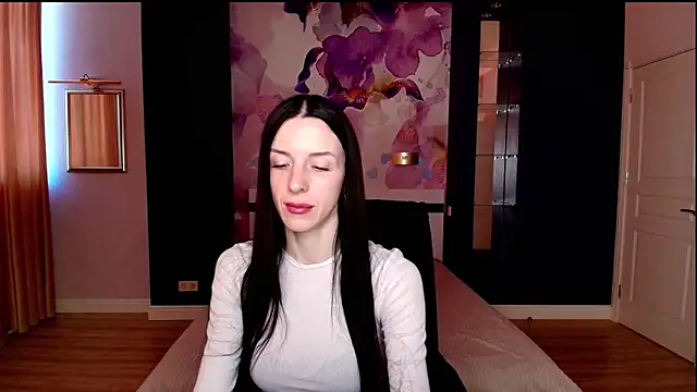 NoirDiva online show from 04-13-26, 06:17