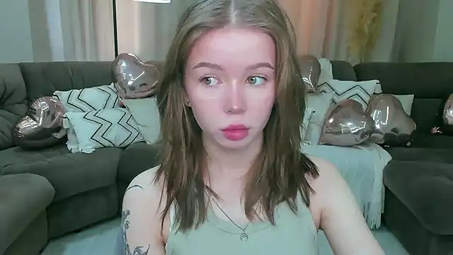 Violetta  Dreams online show from 03-25-26, 04:23