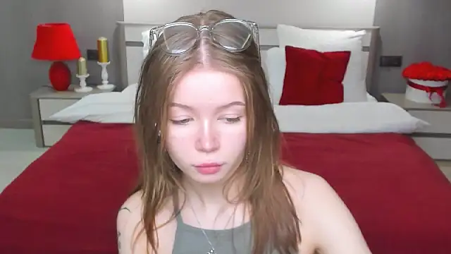 Violetta  Dreams online show from 04-25-26, 11:24