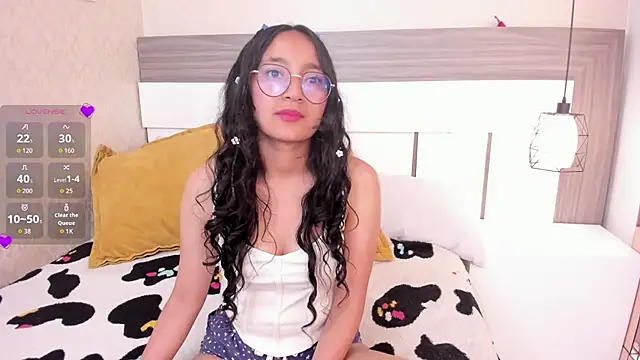 Emilyblussh online show from 03-31-26, 07:38