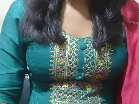 Snapshot of miss--shreya chatting on 02-15-26, 04:28 miss--shreya online show from 02-15-26, 04:28