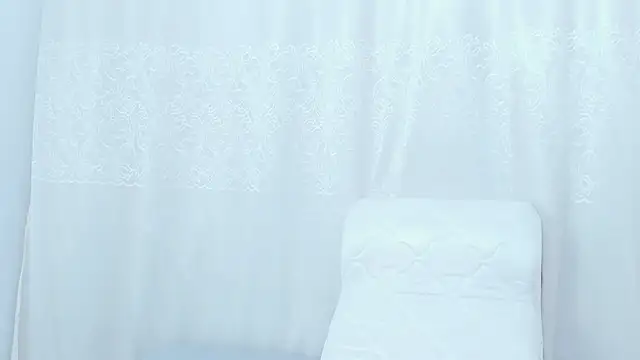 Cinnamon Skin01 online show from 02-20-26, 10:06