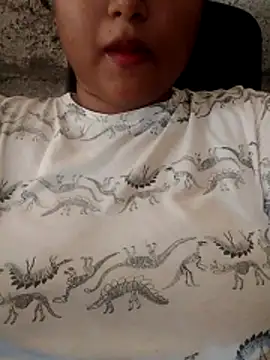 Snapshot of shanaya-baby77 chatting on 02-25-26, 05:07 shanaya-baby77 online show from 02-25-26, 05:07