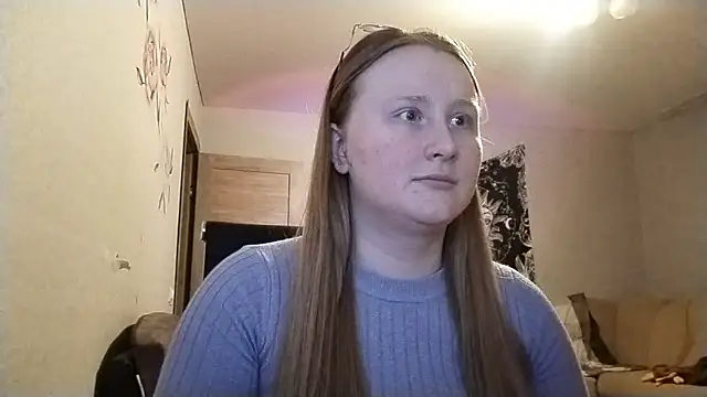 Snapshot of AnikaLipps chatting on 04-17-26, 02:25 AnikaLipps online show from 04-17-26, 02:25