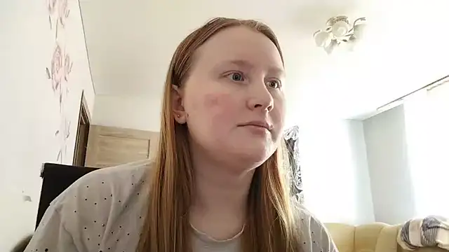 Snapshot of AnikaLipps chatting on 05-19-26, 12:56 AnikaLipps online show from 05-19-26, 12:56