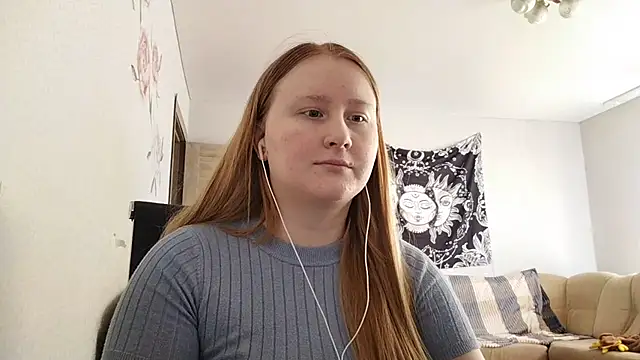Snapshot of AnikaLipps chatting on 04-17-26, 02:53 AnikaLipps online show from 04-17-26, 02:53