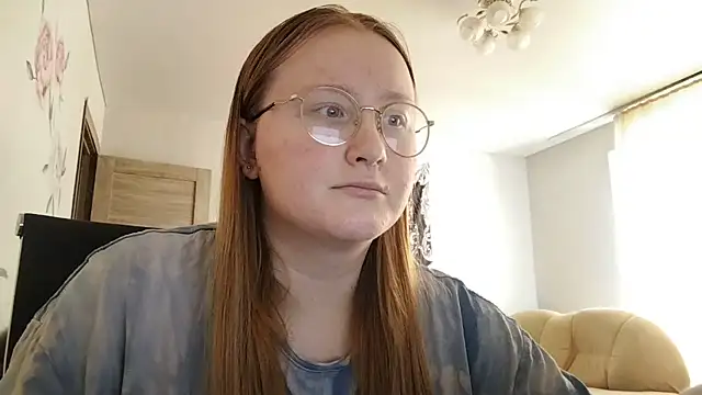 Snapshot of AnikaLipps chatting on 06-27-26, 12:22 AnikaLipps online show from 06-27-26, 12:22