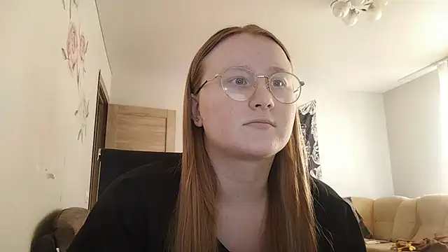 Snapshot of AnikaLipps chatting on 04-25-26, 12:41 AnikaLipps online show from 04-25-26, 12:41