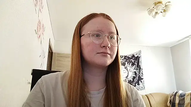 Snapshot of AnikaLipps chatting on 05-27-26, 04:47 AnikaLipps online show from 05-27-26, 04:47