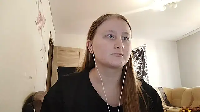 Snapshot of AnikaLipps chatting on 04-22-26, 09:49 AnikaLipps online show from 04-22-26, 09:49