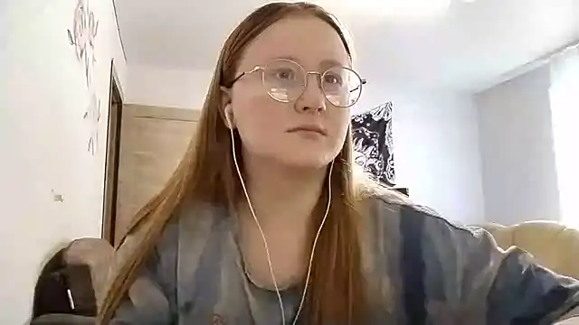 Snapshot of AnikaLipps chatting on 03-02-26, 02:13 AnikaLipps online show from 03-02-26, 02:13